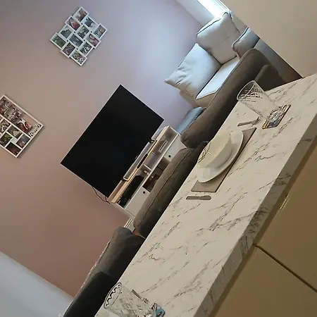 Apartamento Self-Contained Bungalow Dublin Airport *